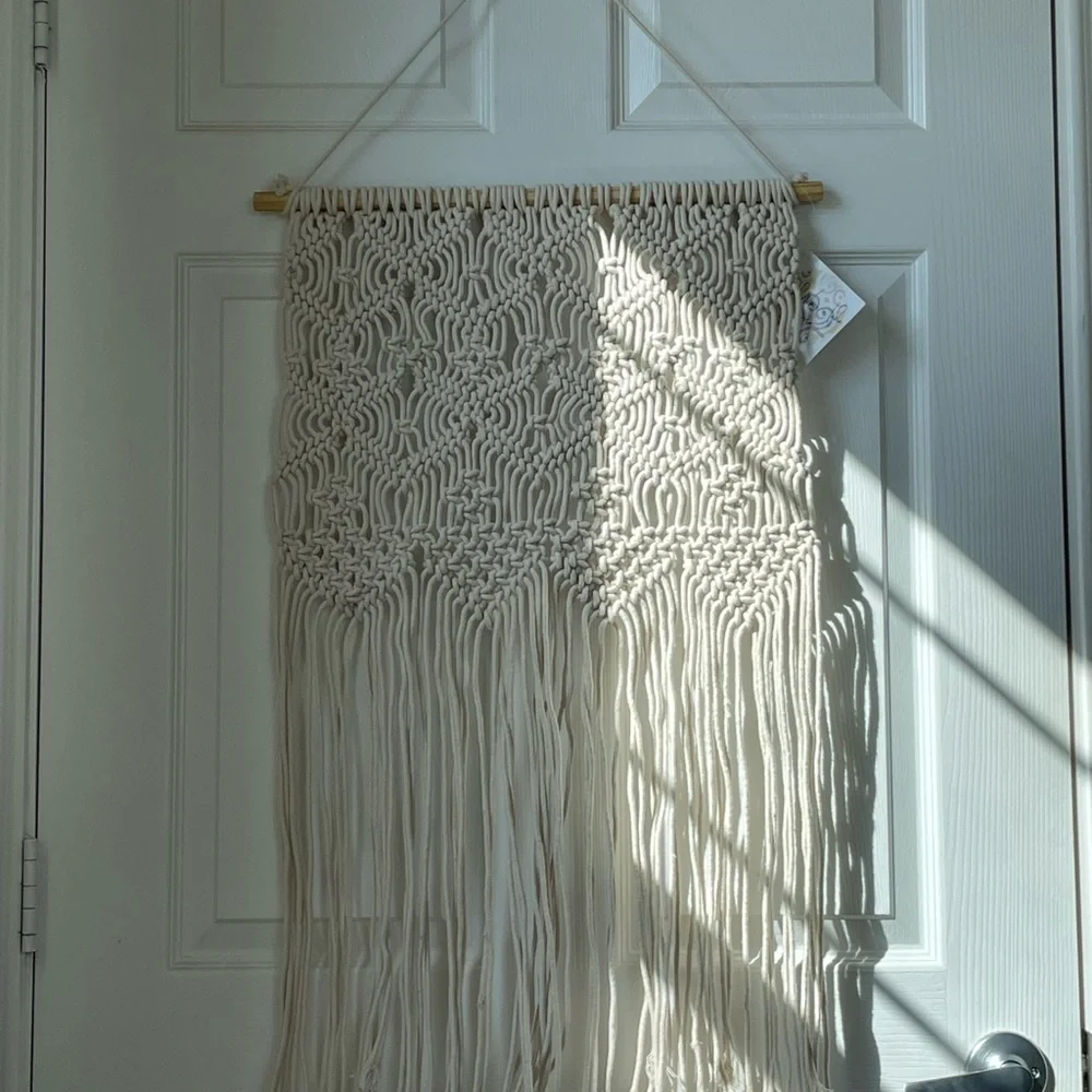 Elegant Cream Macrame Wall Hanging